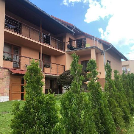 Ladislav Apartamento Spisske Vlachy Exterior foto